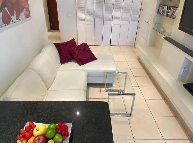 Central 2 Bed In La Nogalera