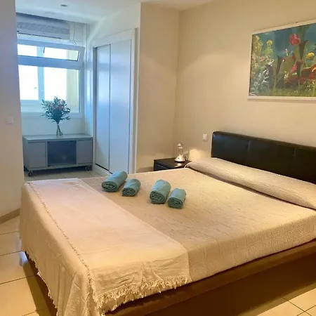 Lägenhet Central 2 Bed In La Nogalera